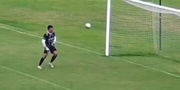 Ky është portieri më i pafat në botë!