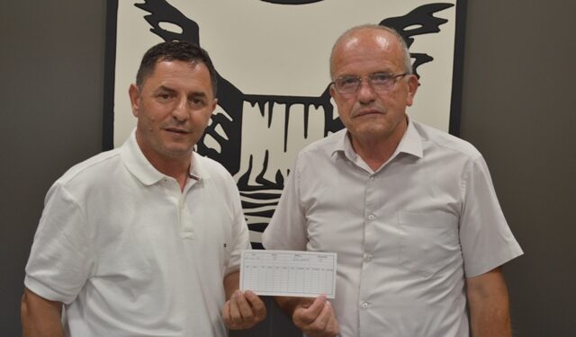 Veterani i UÇK-së dhuron 20 mijë kilogramë miell për familjet nevojtare të Malishevës