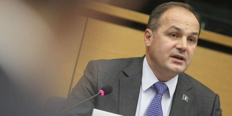 Hoxhaj: Kryeministrin e Kosovës nuk e merr seriozisht dhe nuk i beson askush