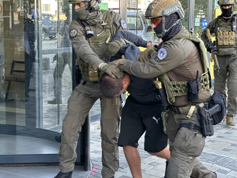 Përfundon seanca dëgjimore ndaj të dyshuarve për sulmin terrorist në Banjskë, pas pak vendimi