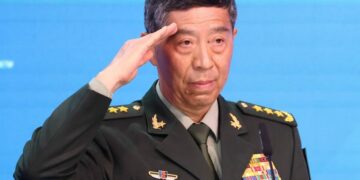 Ku është Ministri i Mbrojtjes i Kinës, Li Shangfu? S’është parë që dy javë!
