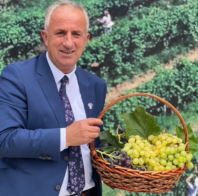 Muharremaj thotë se Suhareka e ka rrushin më të mirë në Kosovë