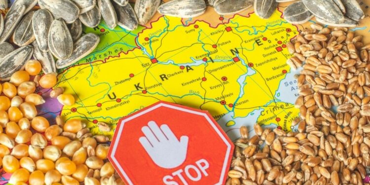 Polakët dhe ukrainasit mund të përkeqësojnë edhe më tej raportet – Polonia pritet të ndalojë importin e më shumë produkteve ushqimore të Ukrainës