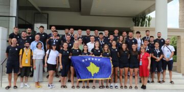 Kurti viziton ekipin e Kosovës që ndodhet në Heraklion të Greqisë për Lojërat Mesdhetare në rërë