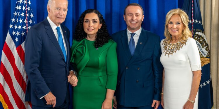 Osmani krahas Biden: Aleanca e lirisë, aleanca e përjetshme
