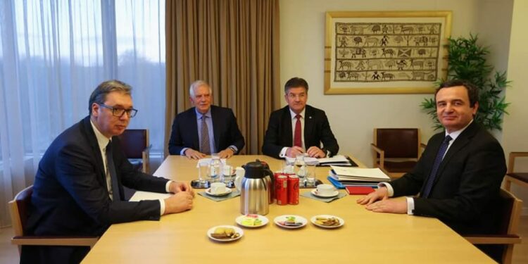 Deputeti i VV-së: Pse Serbia, aleat i Putinit, po ‘përkëdhelet’ nga negociatorët?
