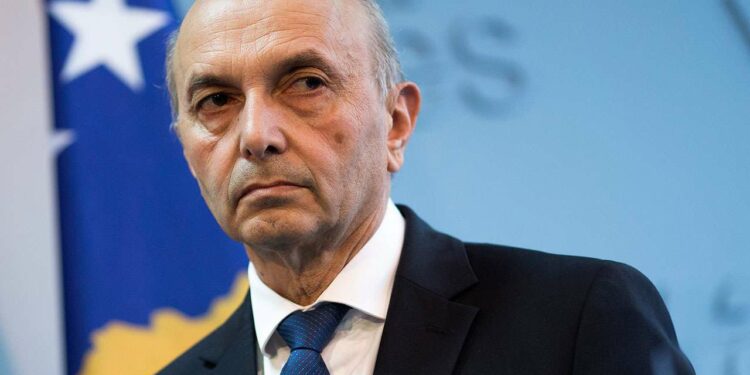 Mustafa thotë se Prishtinën s’e fitoi me duar në xhepa: Para se të ndërrohet Albini, duhet të ndryshojë opinioni