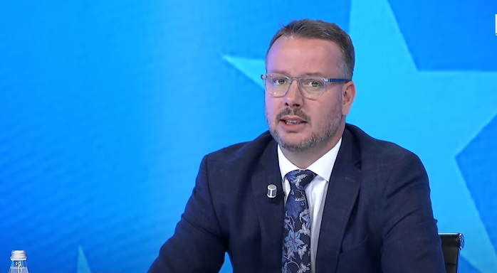 Kajtazi tallet keq me deputetin e VV-së: Kam me të votu në zgjedhjet e ardhshme, ani pse nuk të njoh