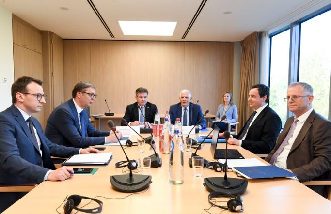 Lajçak paralajmëron diskutime strategjike BE-ShBA për dialogun Kosovë-Serbi