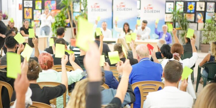 LDK-së i shtohen tetë nëndegë në kryeqytet, Abdixhiku: Shenjë e një ndryshimi të madh që po vjen