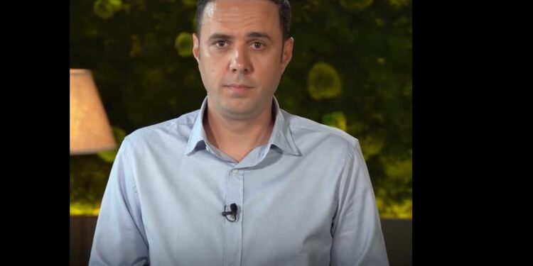 Abdixhiku publikon projektet e “Rrugës së Re”, del me zotime konkrete