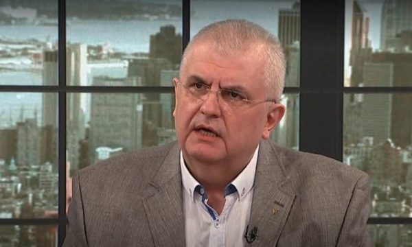 Çanak: A do t’i dorëzohet Kosovës Radojiçiq apo do të mbesim pengje të tij si dikur të Mlladiqit e Karaxhiqit
