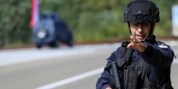 Familjarët kërkojnë të marrin trupat e pajetë të sulmuesve në Banjskë