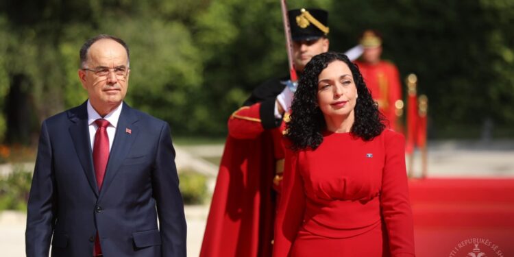 Begaj falënderon Osmanin për vizitën: Dy shtete, një komb