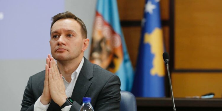Alban Zogaj: Unaza e Jashtme e Prishtinës- përparësi për Prishtinën e Kosovën