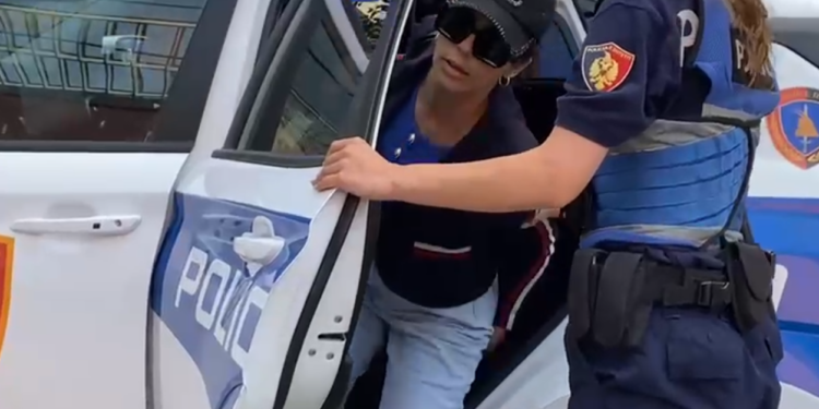 Vajza e videos erotike me Safet Gjicin thyen heshtjen: Ja pse e fundosa Gjicin