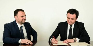 Shefi i kabinetit të Kurtit: Serbia tallet me të gjithë të përfshirët në marrëveshje, Kosova mbetet e përkushtuar