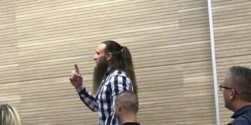 Bedri Krasniqi e Alban Dezdari arrijnë në gjykatë nën masa të larta të sigurisë, sot pritet të vendoset aktgjykimi përfundimtar