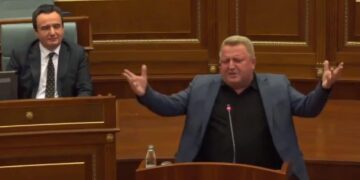 Hisen Berisha në Kuvend:  Kryeministër ti vodhe mbi 50 milionë në kontrata një burimore, e me siguri qindra miliona në emër të subvencioneve, grandeve e transfereve