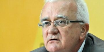 “BE është joserioze, të merret vesh me 5 shtetet që s’e njohin Kosovën”, Janjiq qorton Brukselin