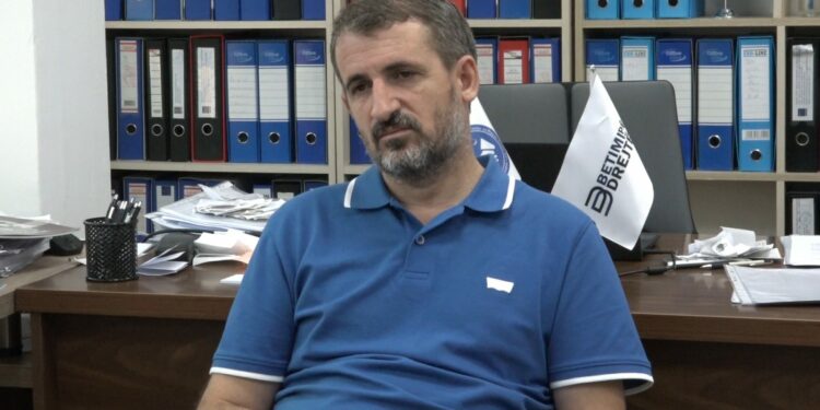 Miftaraj: Në vend se të flitet për integrim Evropian, Kosova ballafaqohet me sanksione