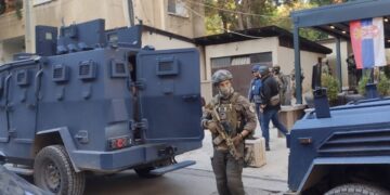 Telefona, USB, dronë, vetura e kamera – PSRK zbulon krejt çka u sekuestrua në aksionin e sotëm në veri