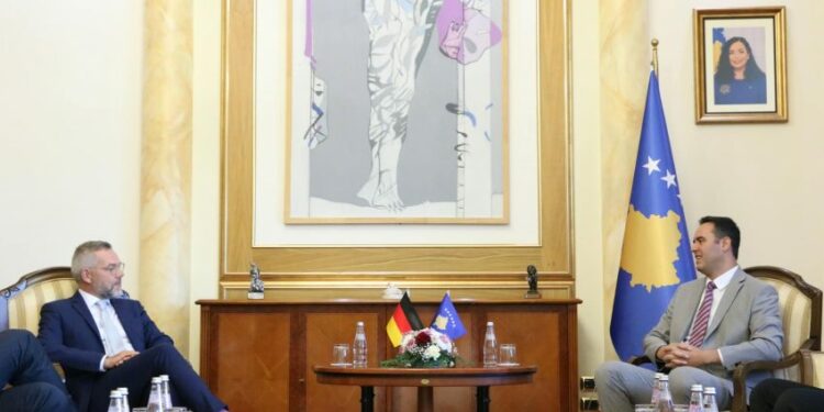 Konjufca takon Roth: Roli i Gjermanisë në dialogun Kosovë – Serbi jashtëzakonisht i rëndësishëm