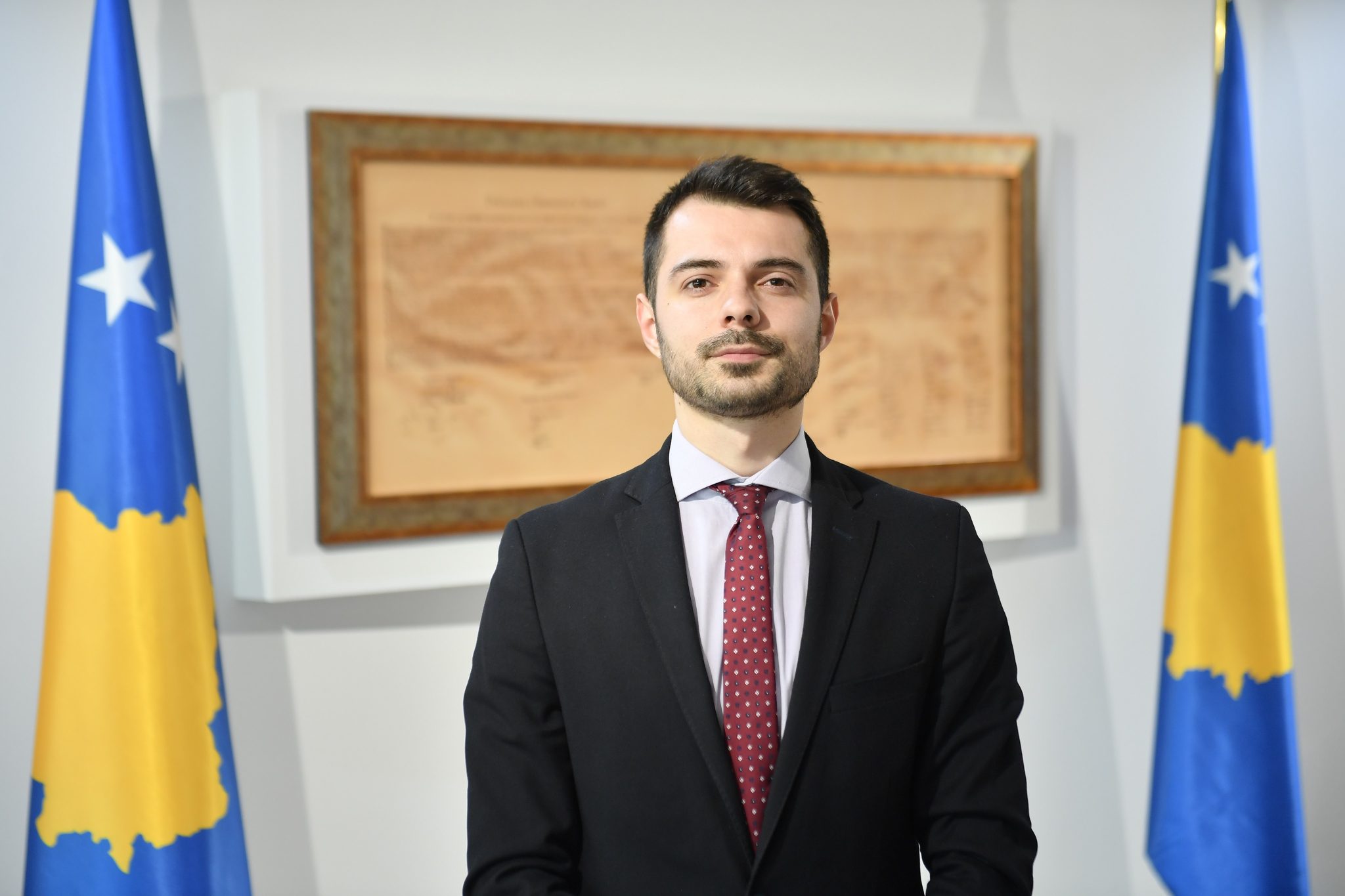 Kryeziu për sanksionet: BE-ja duhet të japë arsyetimin për mosndryshimin e qëndrimit pavarësisht progresit