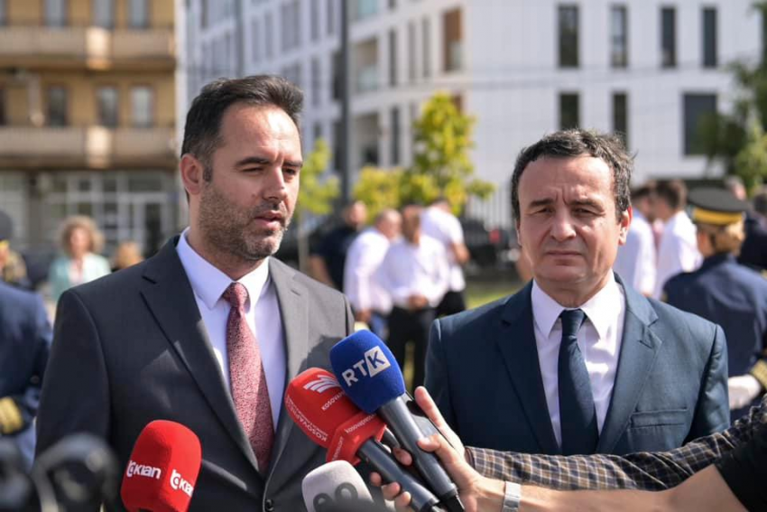 Kurti e Konjufca në të pamen e policit Bunjaku