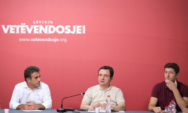 Kurti e mbledh partinë, kërkon që VV të bëjë më shumë opozitë në komunat ku s’e ka pushtetin