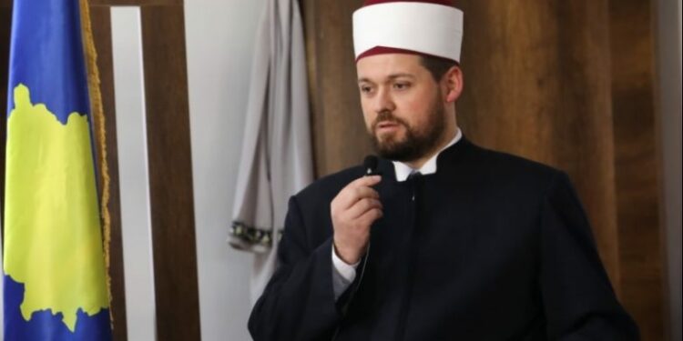 Largimi i një vajze nga shkolla shkaku i mbulesës, reagon Imami Maliqi: Drejtorët racista e kanë vendin në burg, ne s’jemi Koreja Veriore