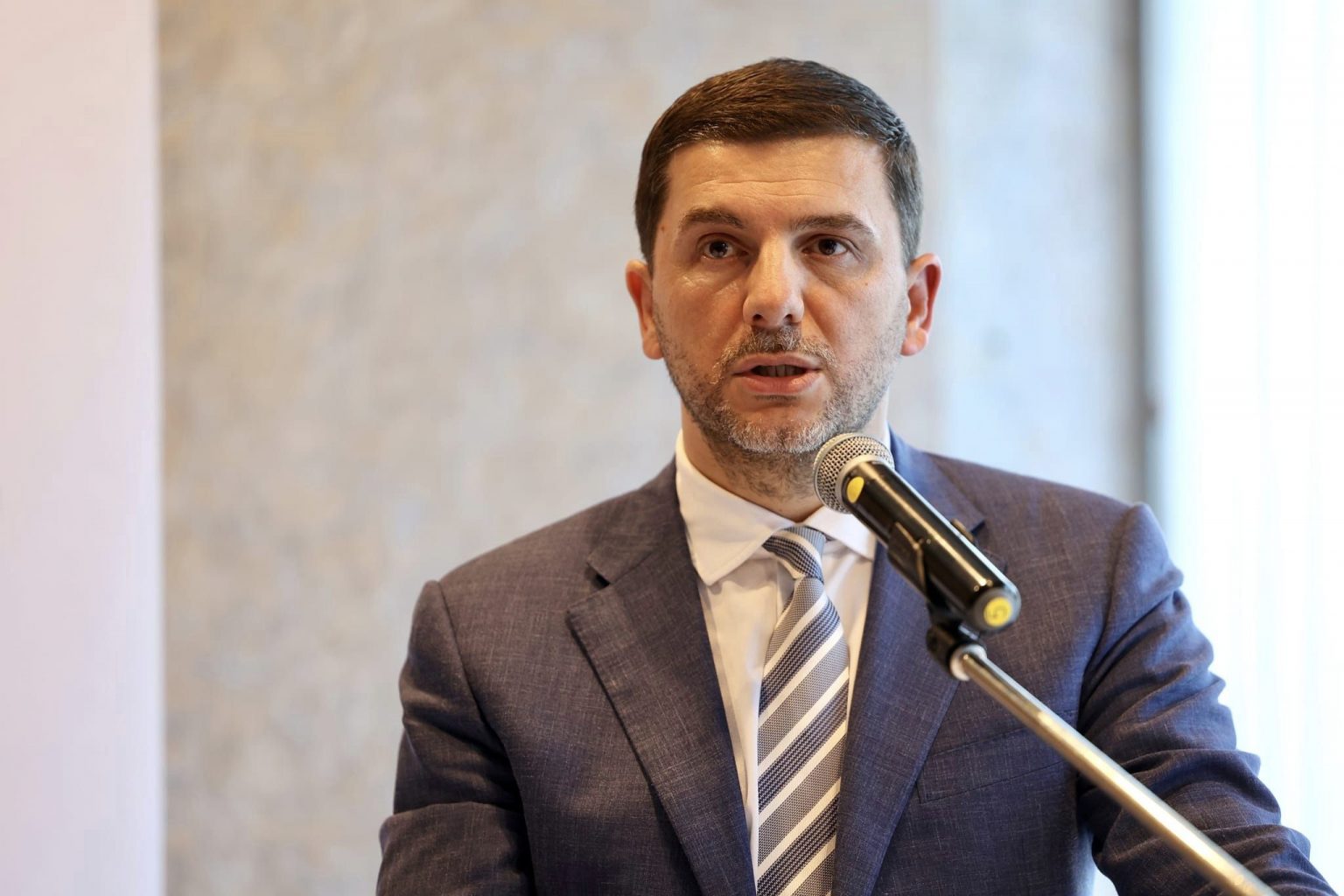 Deklaratat e Memli Krasniqit shkaktojnë reagime në Rumani
