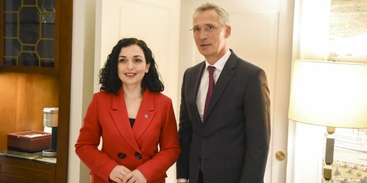 Pritja e Presidentes nga shefi i NATO-s, vlerësohet sanksion ndaj Kryeministrit