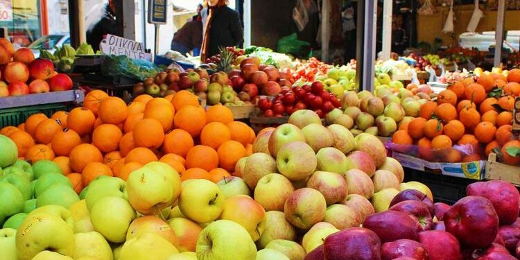 Inflacioni 3.2 për qind, perimet e pemët u shtrenjtuan shumë në krahasim me gushtin e 2022