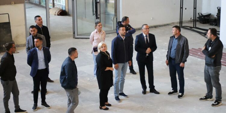 Nënkryetari Tahiri për punimet në Qendrën e Kulturës dhe Teatrin e Qytetit: Do rrisim aktivitetet kulturore