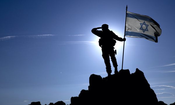 Ushtria izraelite paralajmëron Hezbollahun: Mos na testoni, përgjigjja do të jetë vdekjeprurëse