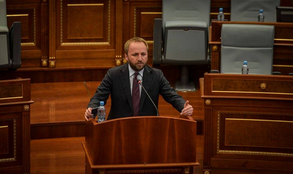 Tahiri: Nuk votojmë, vendi të shkoj sa më parë në zgjedhje