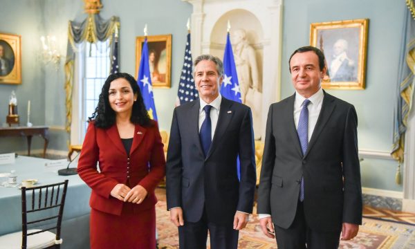 “Ta shkruajmë bashkë me amerikanët”, “Vuçiq do Kosovë jofunksionale”, çfarë thanë Osmani e Kurti për Asociacionin