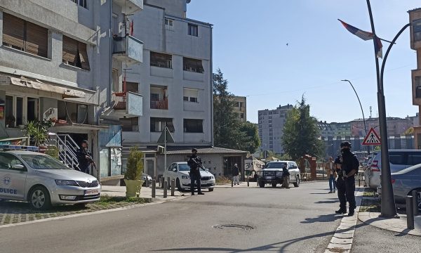 Pamje nga aksioni i Policisë në veri