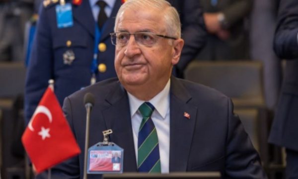 Maqedonci pret në takim homologun e tij turk