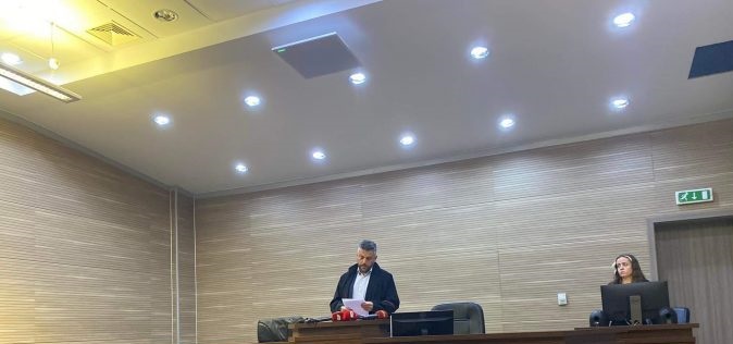 Millovan Bozoviq dënohet me 7 muaj burgim për djegien e veturave në veri