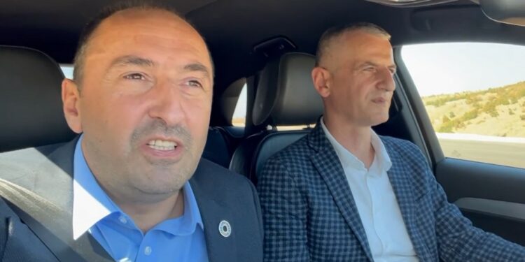 A do të gjobitet Hysen Durmishi? Promovon vozitjen pa rrip sigurie
