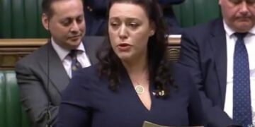 Kearns: Radoiçiqi e pranoi fajin për sulmin, ende s’ka pasoja për Serbinë