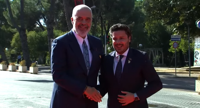 “Baba i kombit”, “Më i miri” – Rama e Abazoviq me lëvdata për njëri-tjetrin