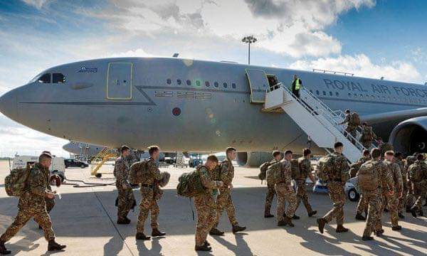 200 ushtarët britanikë arrijnë në Kosovë, NATO: Një hap i kujdesshëm për të siguruar përmbushjen e mandatit
