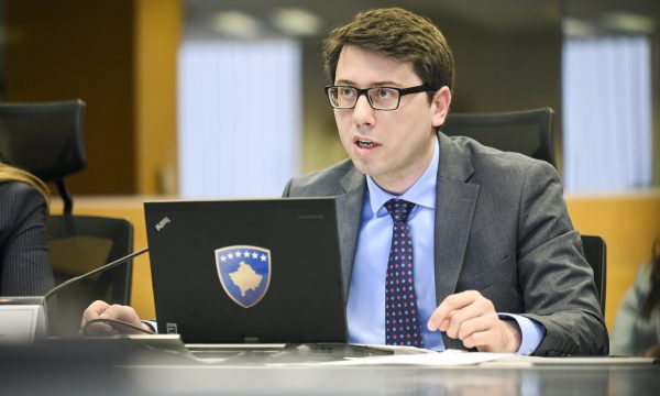 Ministri Murati thotë se ka përmirësim ekonomik në Kosovë