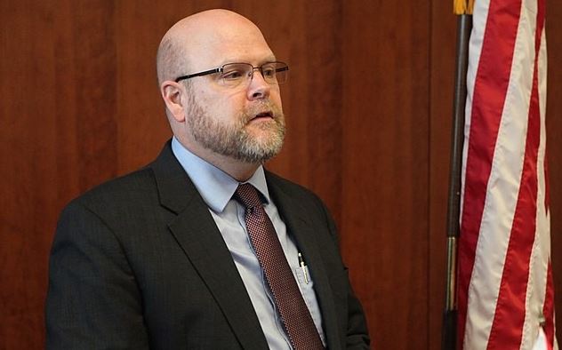 Hovenier: ShBA-ja, e gatshme ta këshillojë Kosovën për statutin e Asociacionit