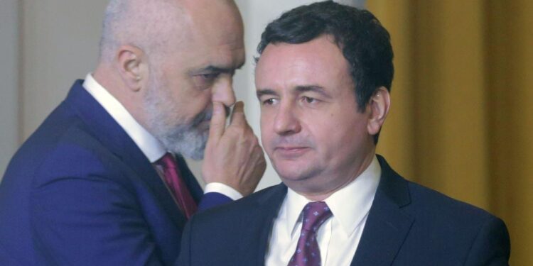 Vetëvendosje i reagon ashpër Edi Ramës: Ftesë për grabitqarët!