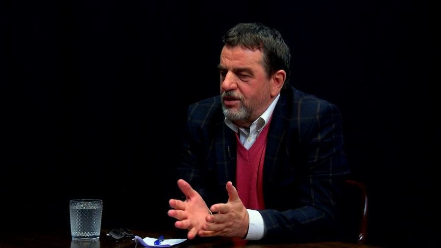 Krasniqi: “Rugovistja” Vjosa Osmani shfaqet si militariste