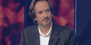 Ndeshja Shqipëri-Çeki, gazetari Ben Andoni: Kurtit nuk iu bë vend për të ulur afër Ramës në Zonën VIP